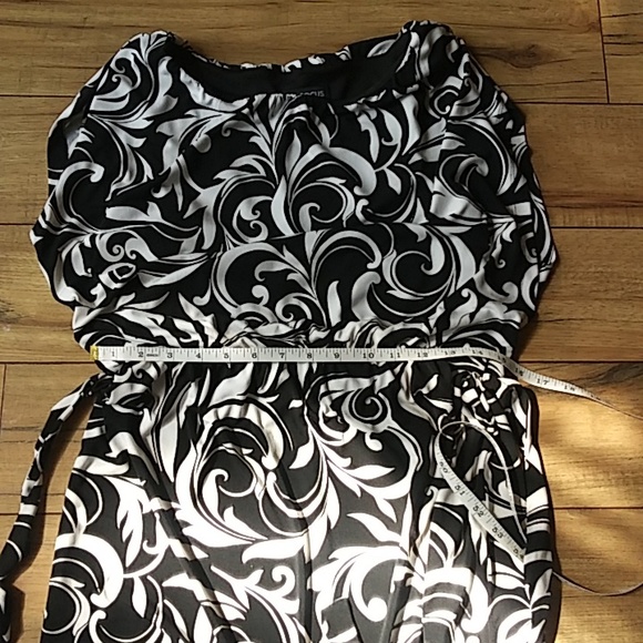 NWOT Black And White Belted Mini Dress By Enfocus Studio. Size 6 - Picture 15 of 17